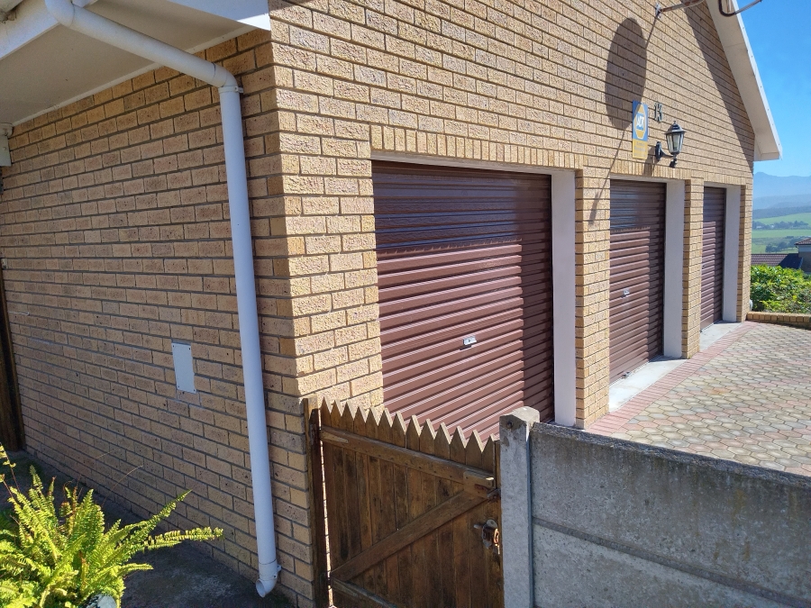 3 Bedroom Property for Sale in Fraaiuitsig Western Cape
